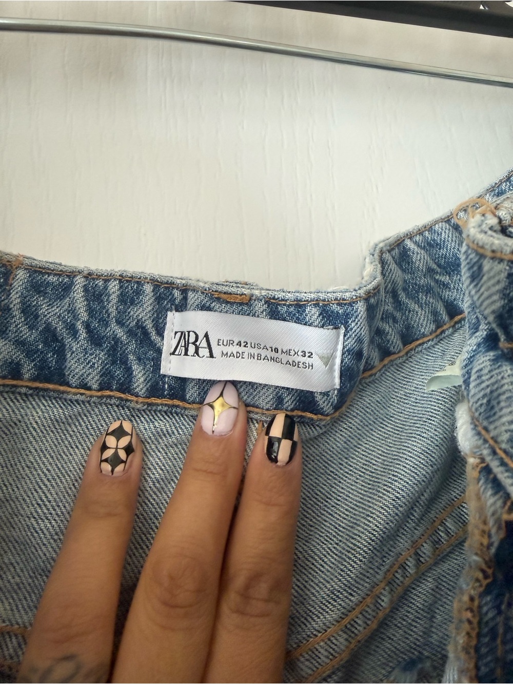 Zara Vintage Wash Mom Denim Shorts - Picture 2 of 3